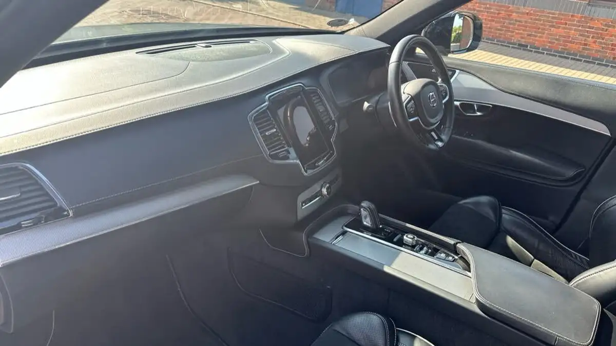 2020-volvo-xc90-20td-b5-r-design-big-46