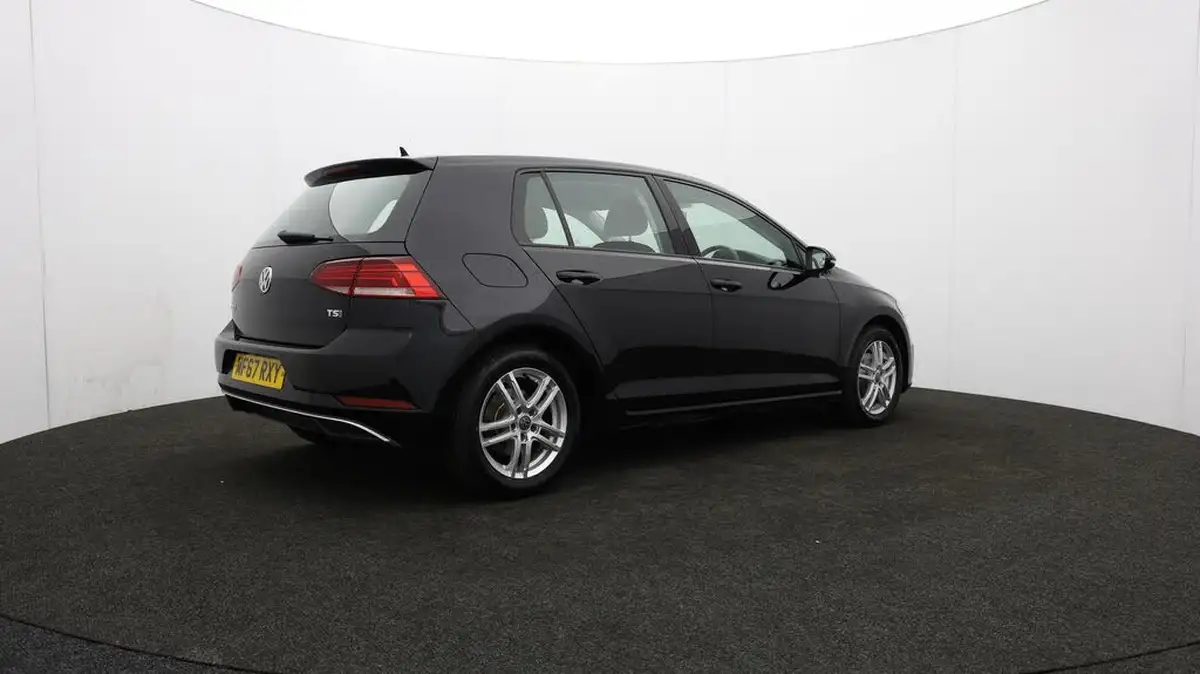 2017-volkswagen-golf-14-tsi-se-nav-ss-hatchback-5d-big-35