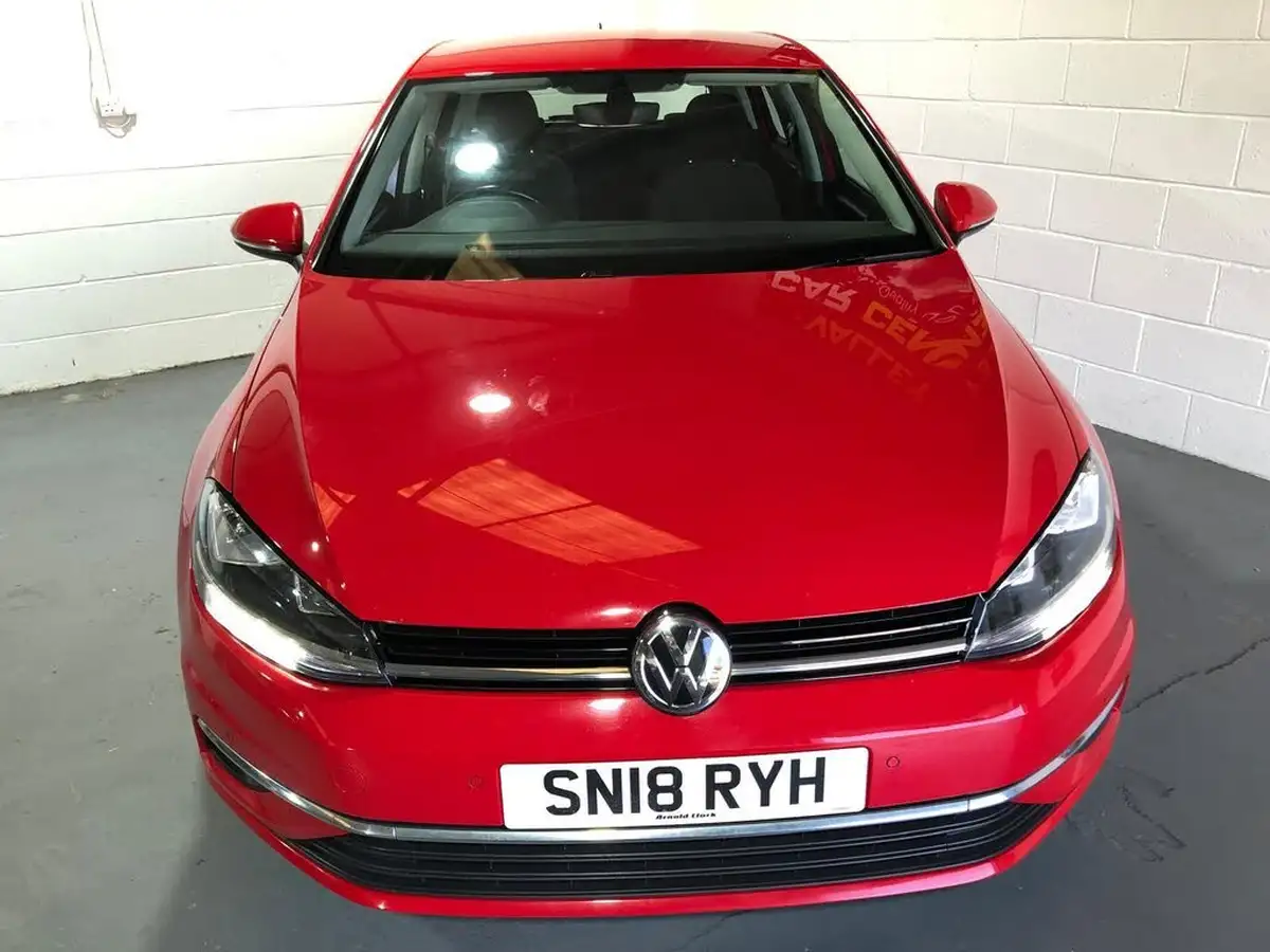 2018-volkswagen-golf-10-tsi-se-nav-110ps-ss-hatchback-5d-big-4