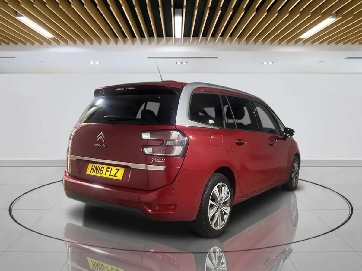 2016-citroen-grand-c4-picasso-16bluehdi-exclusive-big-7