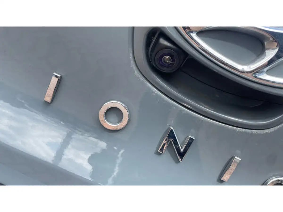 2020-hyundai-ioniq-16-gdi-premium-se-hybrid-big-21