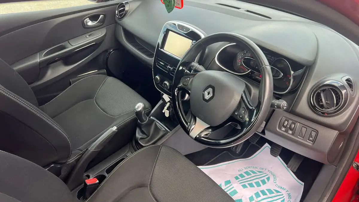 2016-renault-clio-09-tce-dynamique-nav-big-10