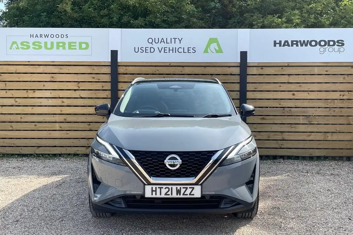 2021-nissan-qashqai-13-dig-t-premiere-edition-140ps-big-11