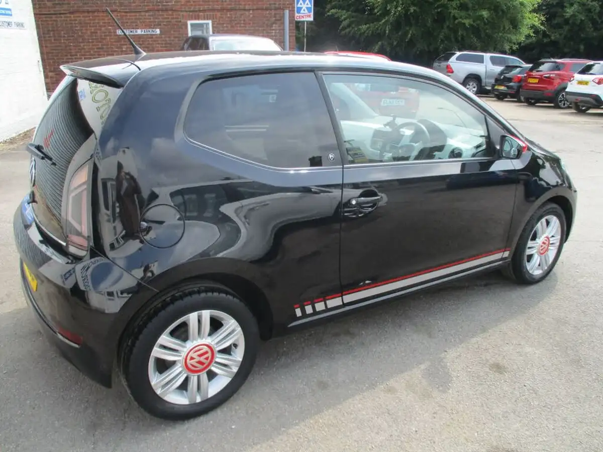 2019-volkswagen-up-10-up-beats-60ps-ss-3d-big-5