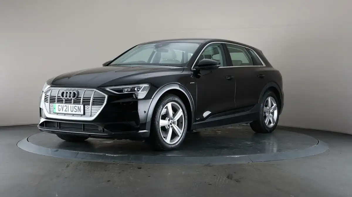 2021-audi-e-tron-50e-technik-station-wagon-big-44