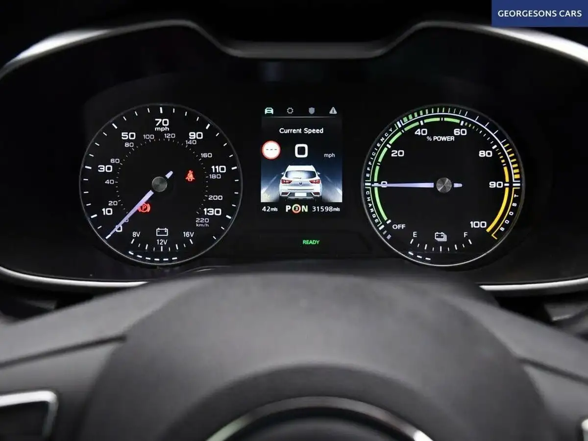 2021-mg-zs-suv-e-exclusive-ev-big-12