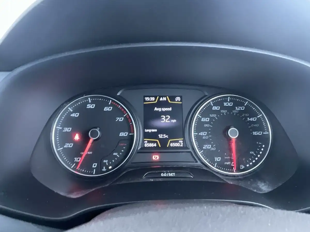 2016-seat-leon-14-fr-tech-pack-ecotsi-sports-tourer-5d-1395cc-big-38