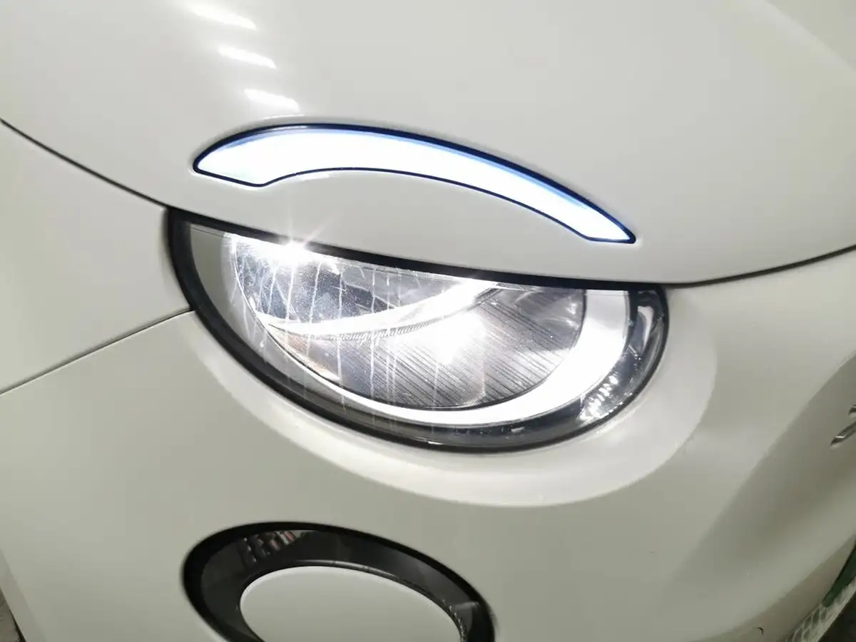 2022-fiat-500-e-icon-117bhp-big-27