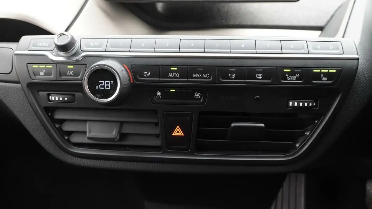 2019-bmw-i3-big-12