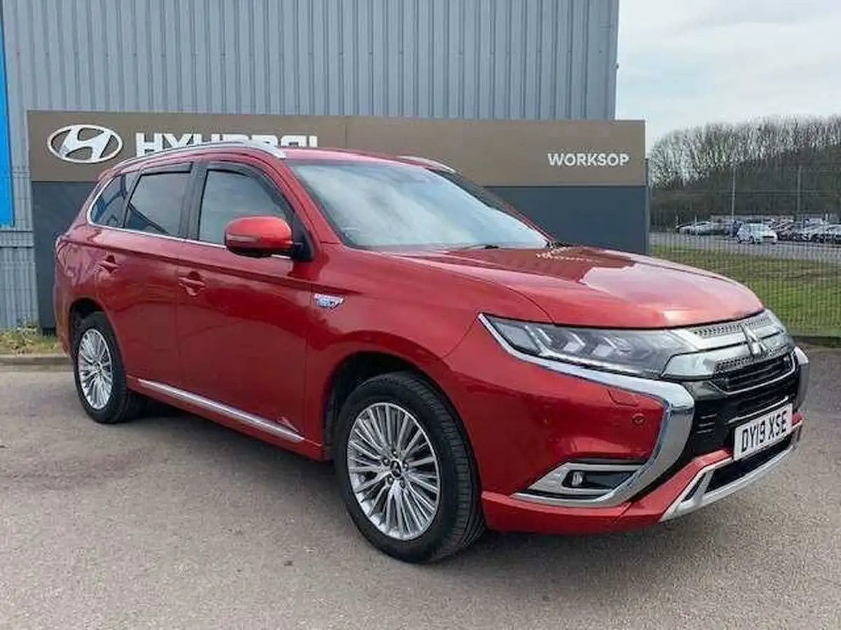 2019-mitsubishi-outlander-24-4hs-phev-big-0