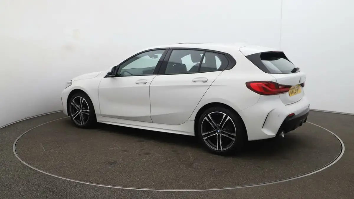 2023-bmw-1-series-15-118i-m-sport-lcp-dct-big-35