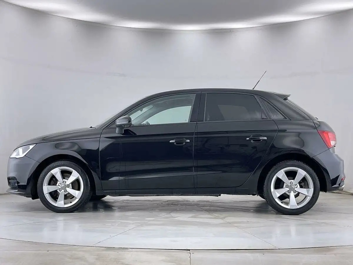 2017-audi-a1-14-tfsi-sportback-5d-big-15