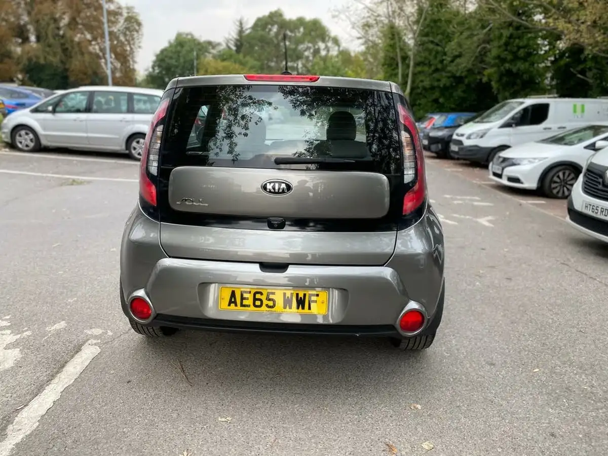 2015-kia-soul-16-connect-plus-big-12