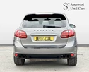 2012-porsche-cayenne-30td-small-3