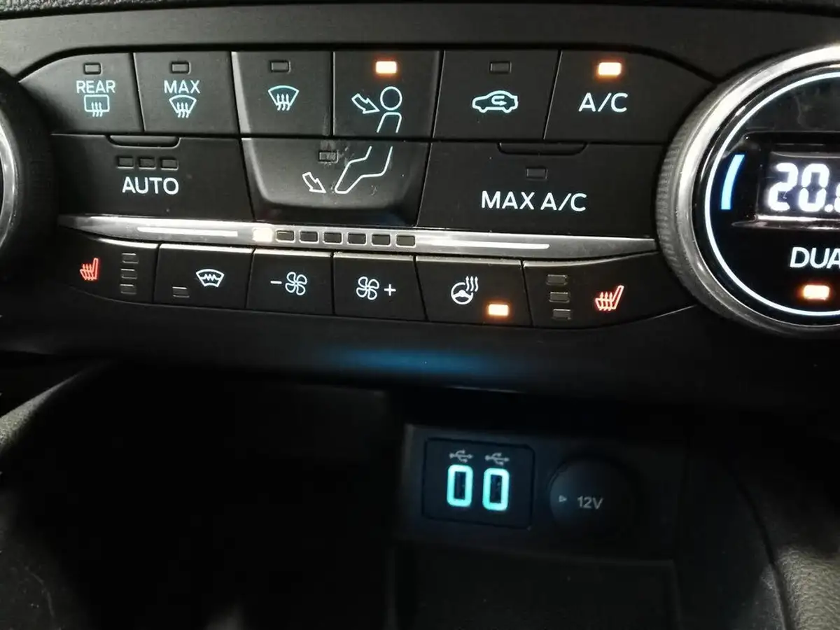 2020-ford-kuga-15-st-line-x-edition-big-28