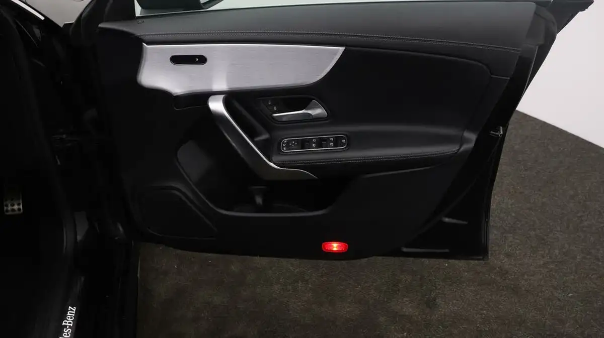 2022-mercedes-benz-cla-13-cla-200-amg-line-premium-shooting-brake-5d-big-14