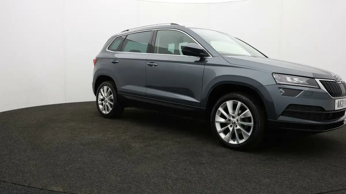 2021-skoda-karoq-15-tsi-se-l-dsg-big-46