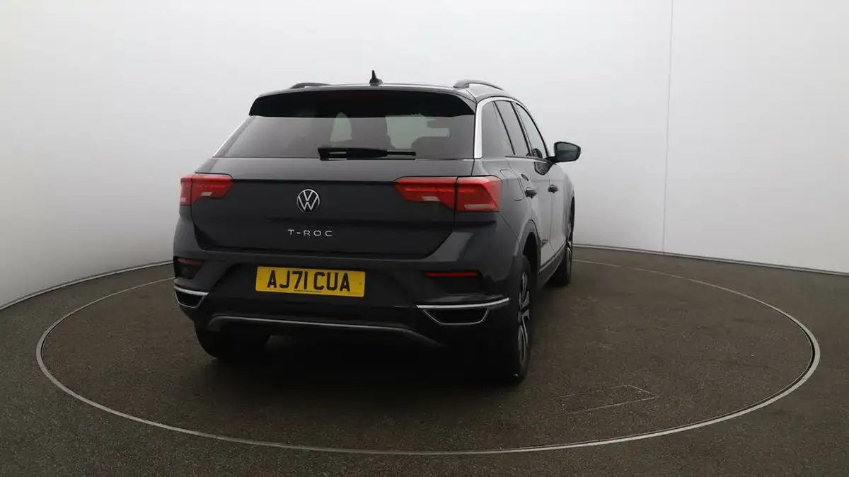 2022-volkswagen-t-roc-10-tsi-active-hatchback-5d-big-48