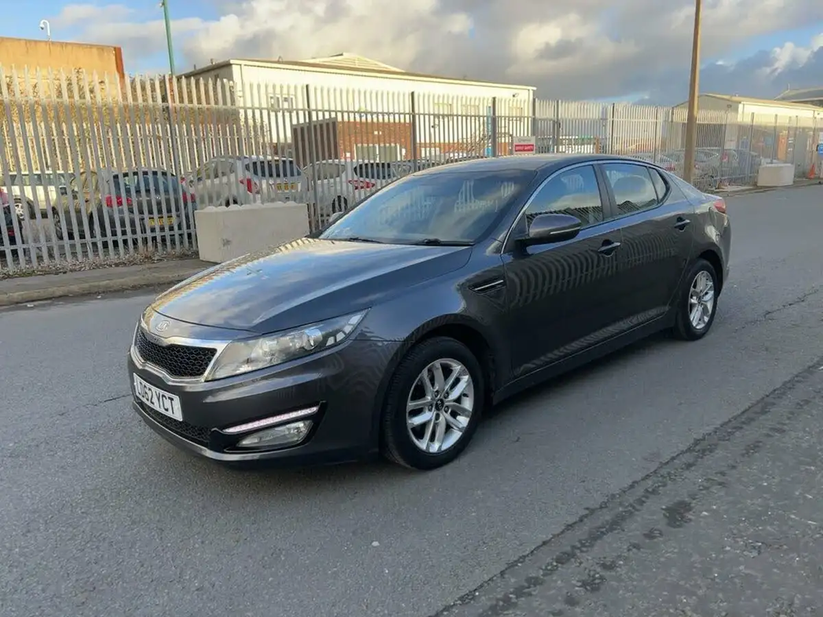 2012-kia-optima-17td-1-big-16