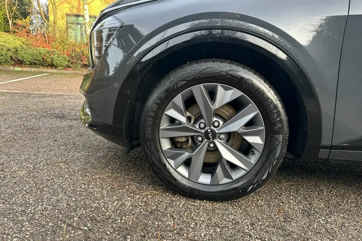 2022-kia-sportage-16-t-gdi-gt-line-s-226bhp-hev-1598cc-auto-big-4