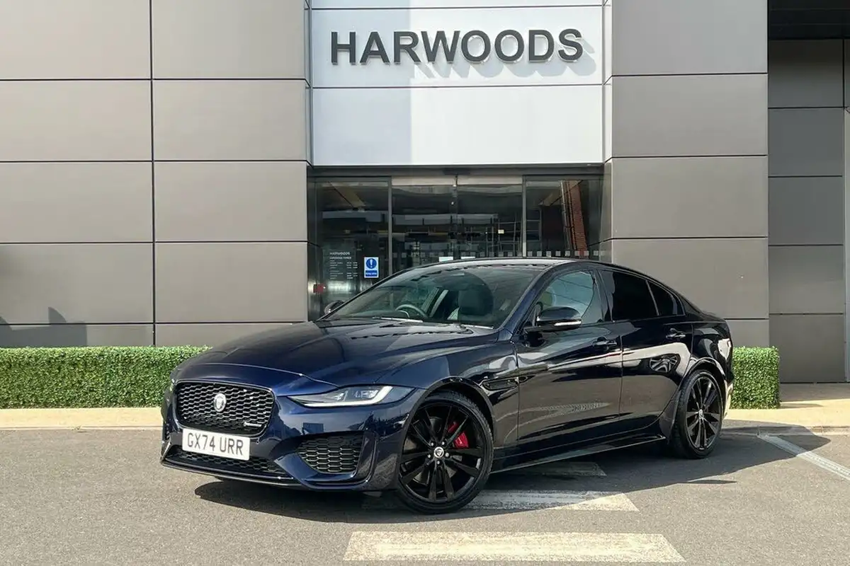 2024-jaguar-xe-20-p250-r-dynamic-hse-black-big-10