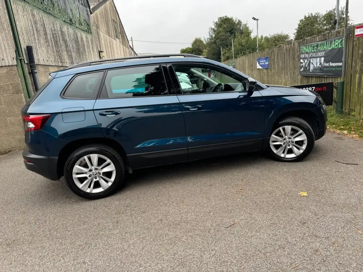2018-skoda-karoq-15-tsi-se-technology-act-dsg-big-77