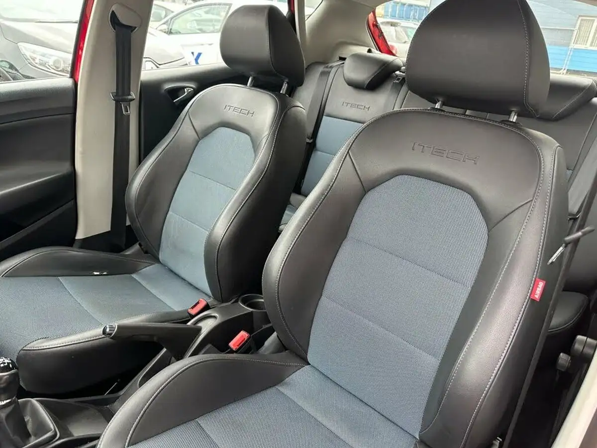 2015-seat-ibiza-12-i-tech-hatchback-5d-big-7