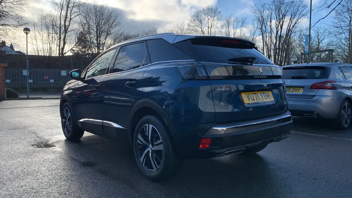 2021-peugeot-3008-suv-12-puretech-gt-big-4