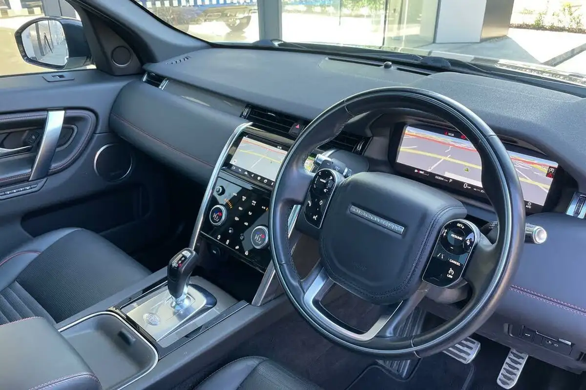 2020-land-rover-discovery-sport-20-d180-r-dynamic-hse-big-31