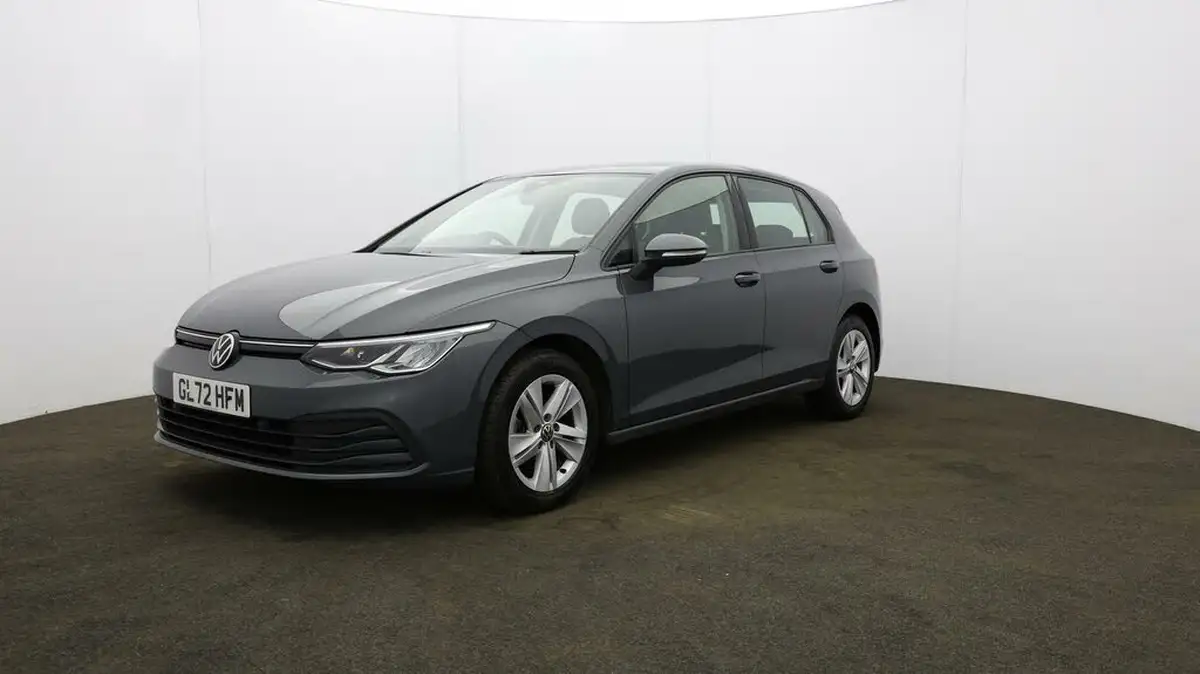 2022-volkswagen-golf-15-tsi-life-150ps-hatchback-big-2