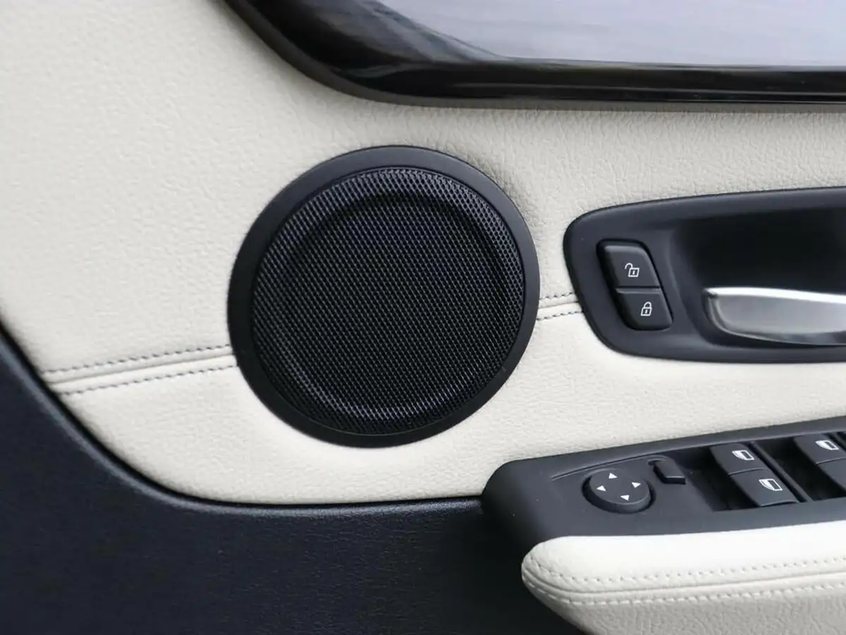 2021-bmw-2-series-20-220i-luxury-active-big-35