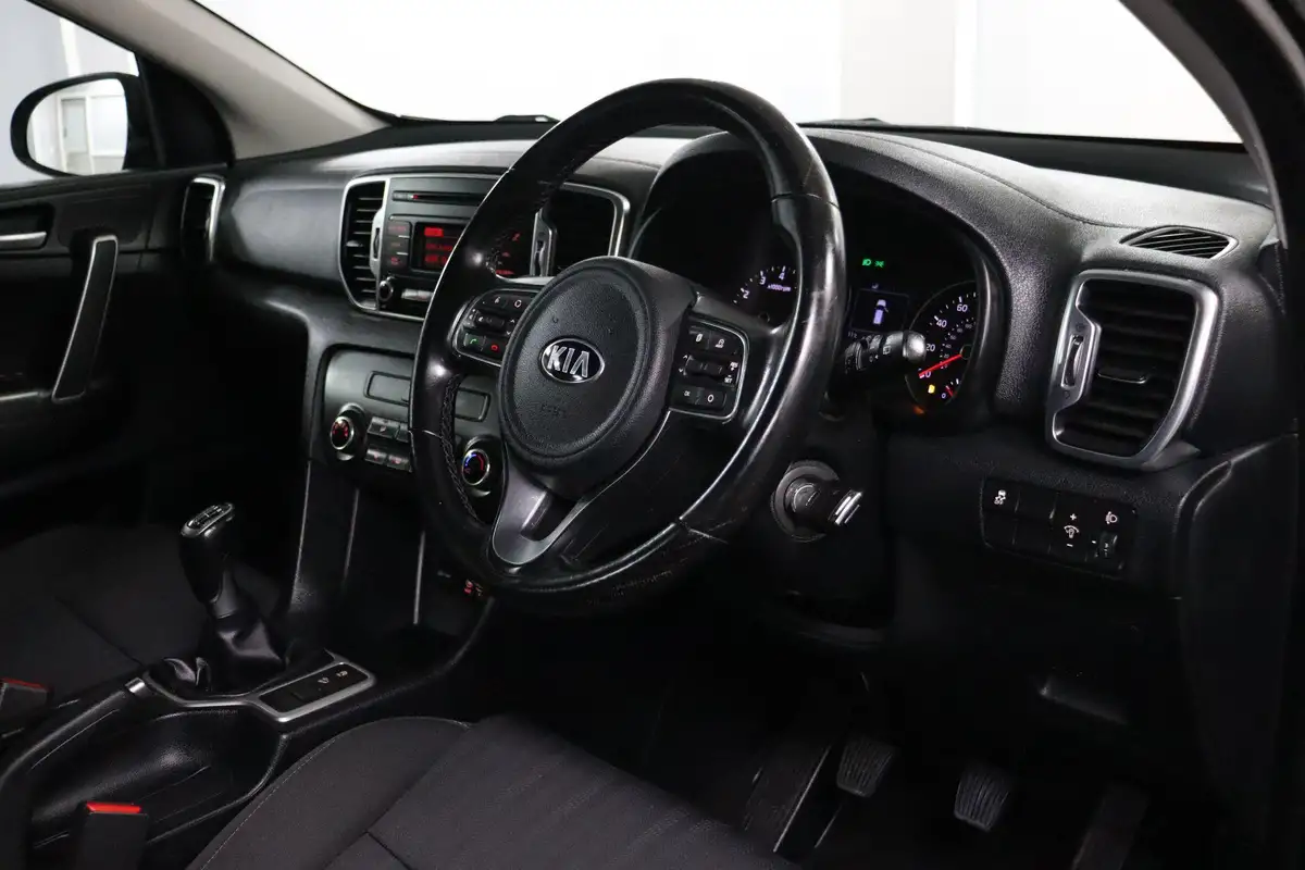 2018-kia-sportage-16-gdi-1-big-2