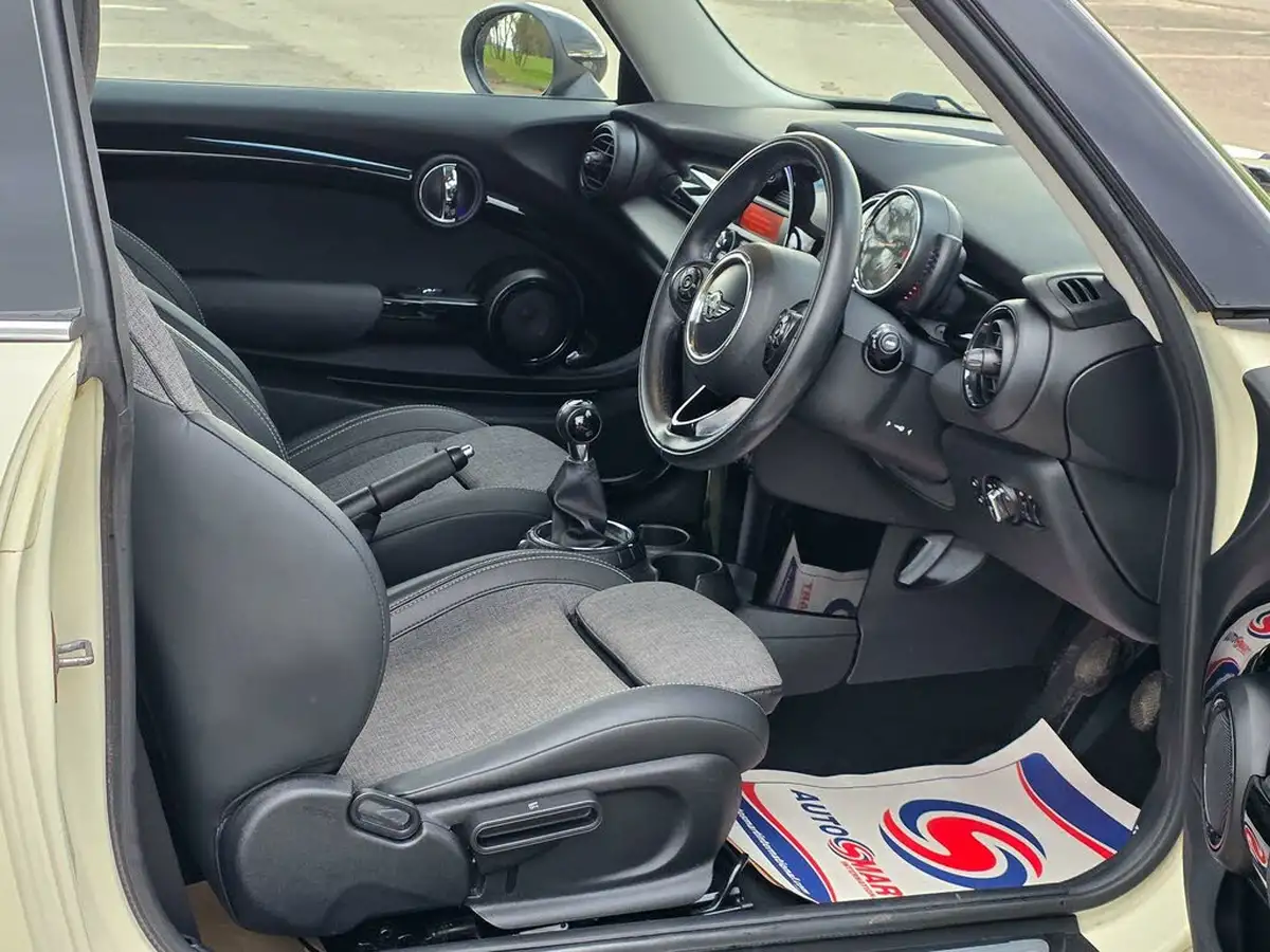 2014-mini-cooper-15-cooper-3d-big-18