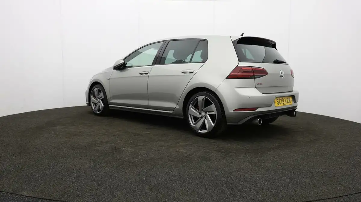 2019-volkswagen-golf-20-tsi-gti-performance-5d-big-69