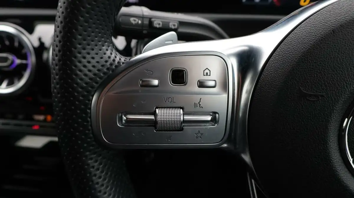 2022-mercedes-benz-a-class-13-a200-amg-line-executive-edition-hatchback-5d-7g-dct-big-23