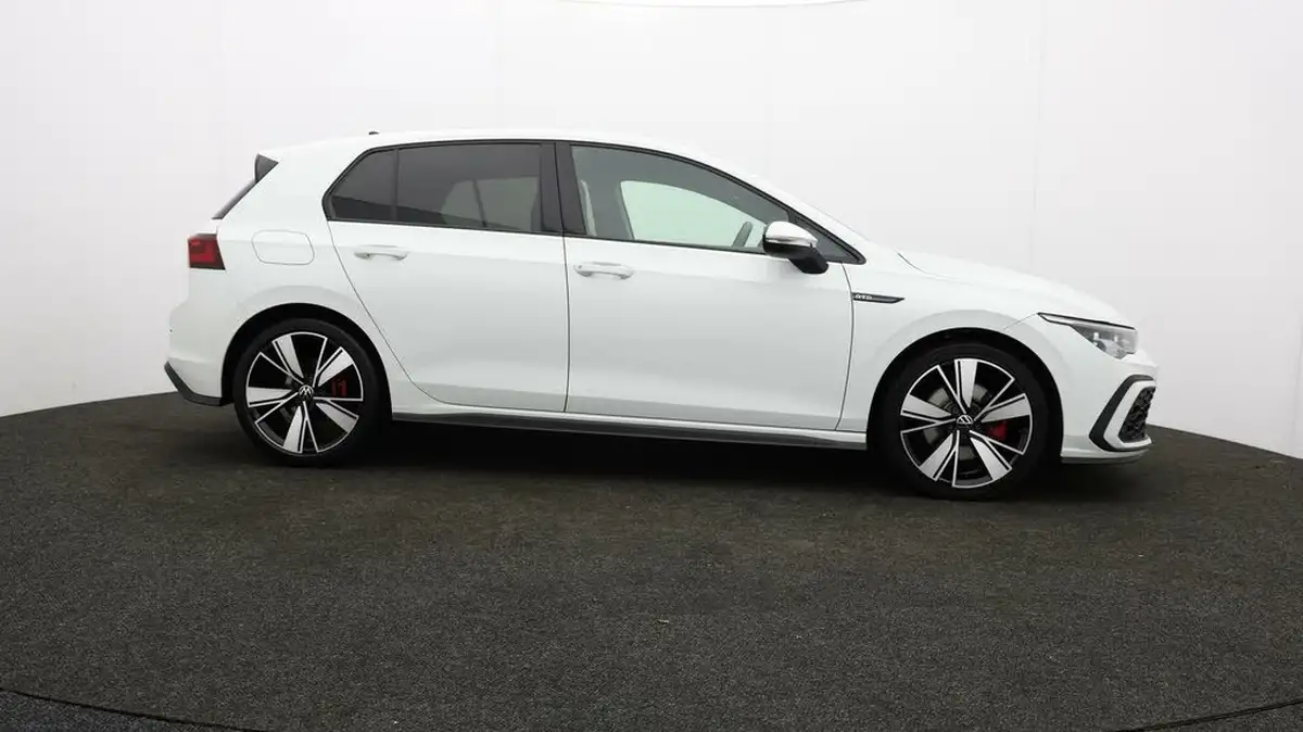 2021-volkswagen-golf-20tdi-gtd-big-49