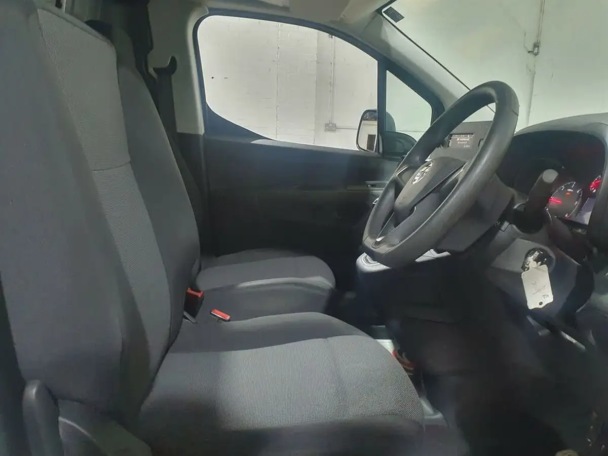 2019-vauxhall-combo-16cdti-edition-2300-100pseu6-l2h1-panel-big-30