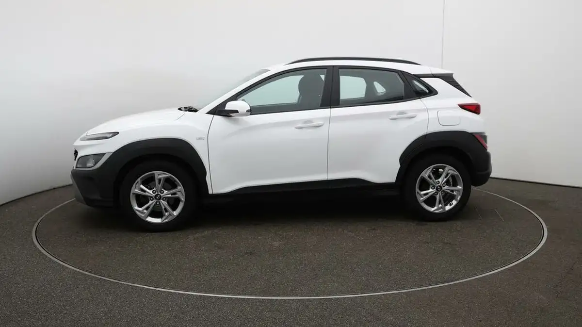 2022-hyundai-kona-10-t-gdi-se-connect-big-4