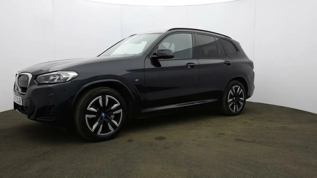 2022-bmw-ix3-e-m-sport-big-28