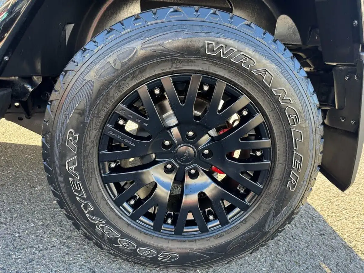 2013-jeep-wrangler-28crd-sahara-5d-auto-big-40
