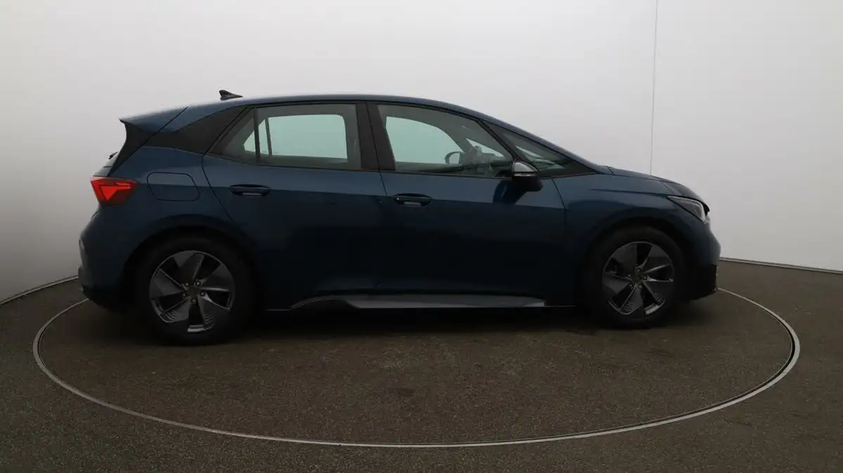 2022-cupra-born-e-v1-big-47