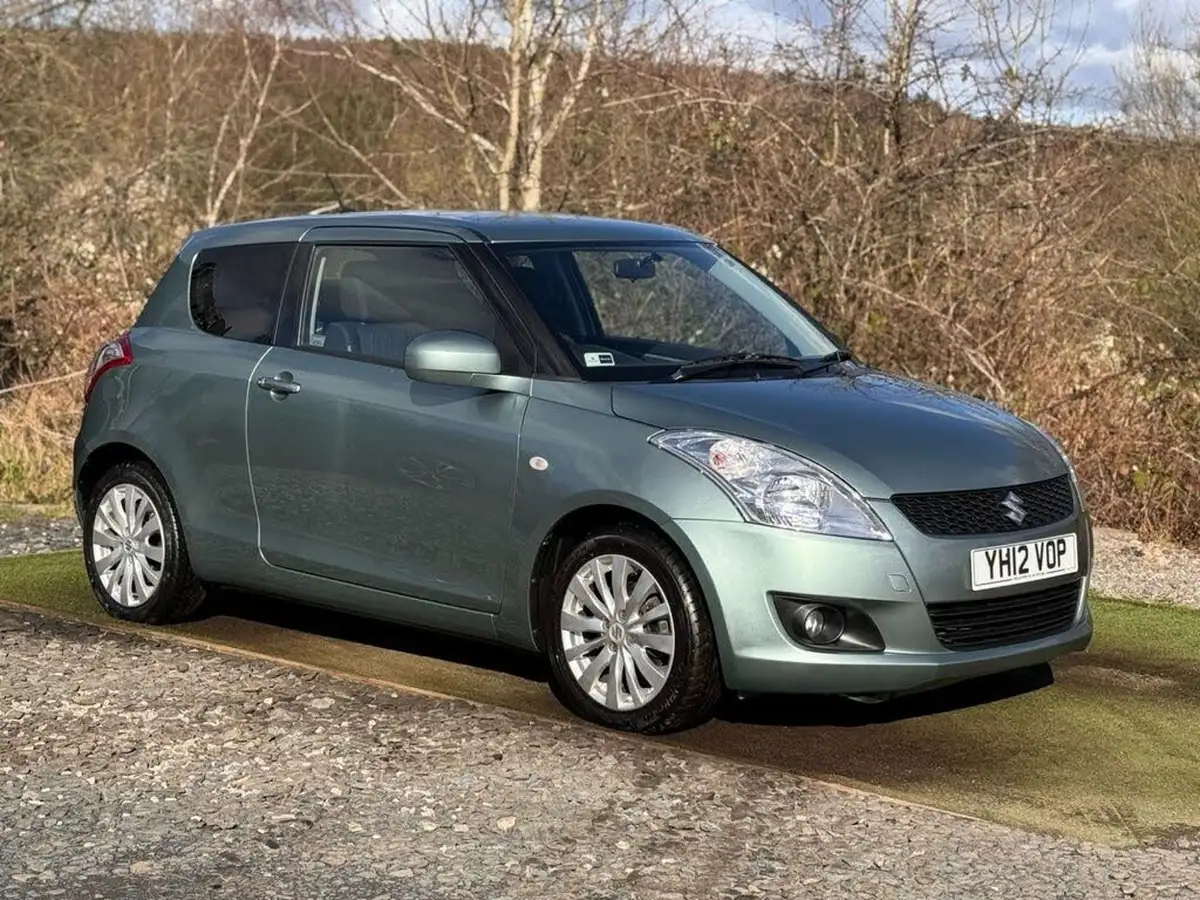 2012-suzuki-swift-12-sz4-3d-big-1