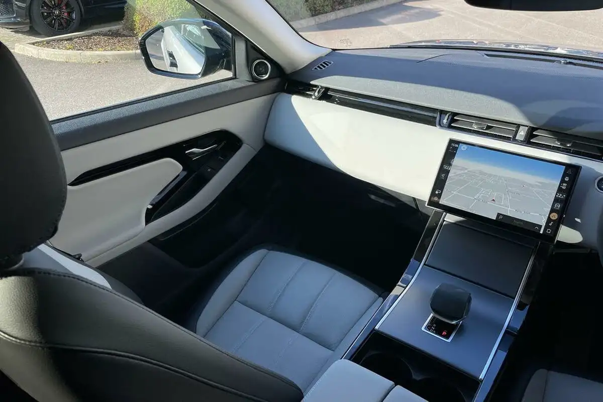 2024-land-rover-range-rover-evoque-20-d200-dynamic-se-big-14
