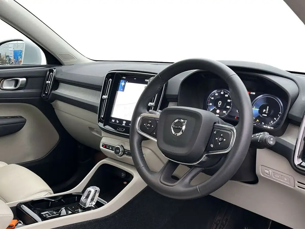2022-volvo-xc40-15-t5-inscription-pro-big-4