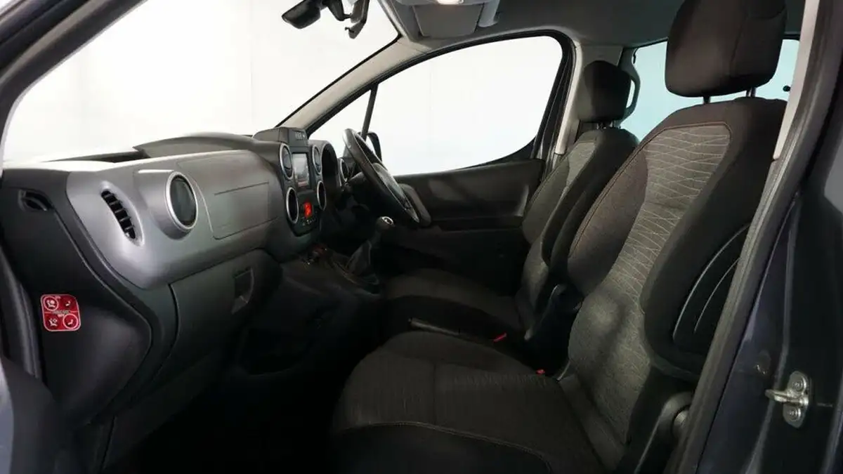 2018-citroen-berlingo-12-puretech-multispace-flair-big-10