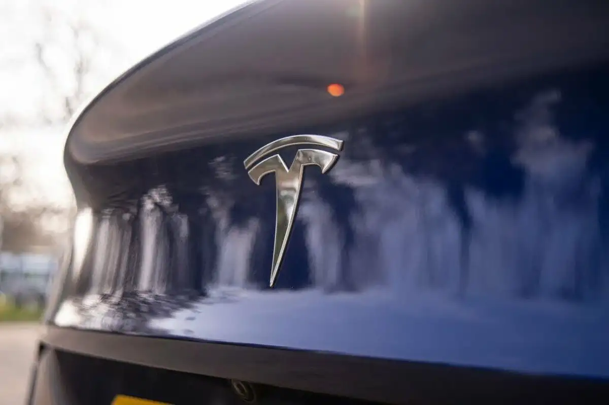 2021-tesla-model-3-e-standard-plus-big-40