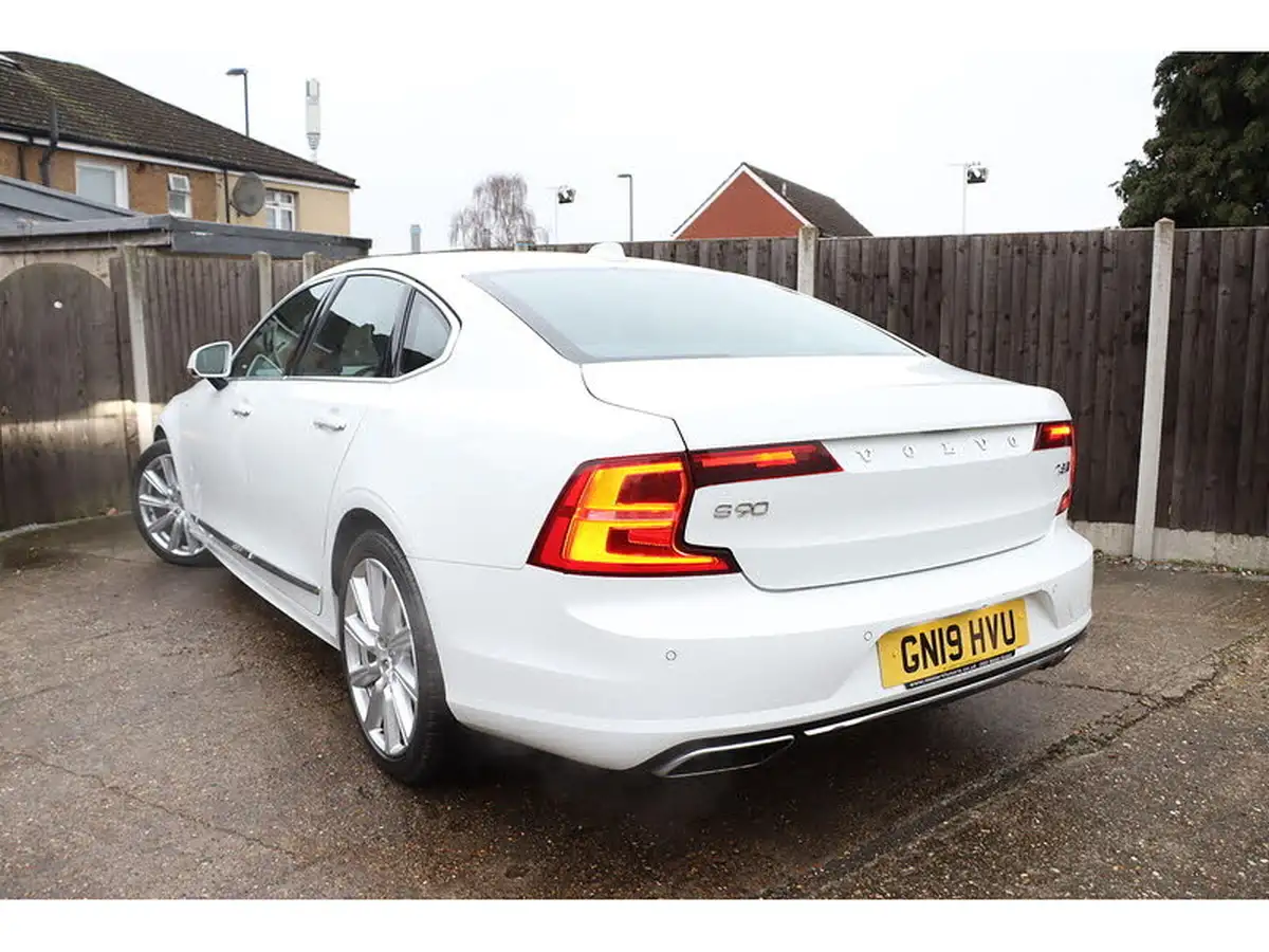 2019-volvo-s90-20-t8-inscription-pro-big-17