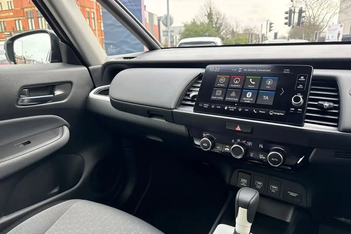 2024-honda-jazz-15-i-mmd-elegance-big-32