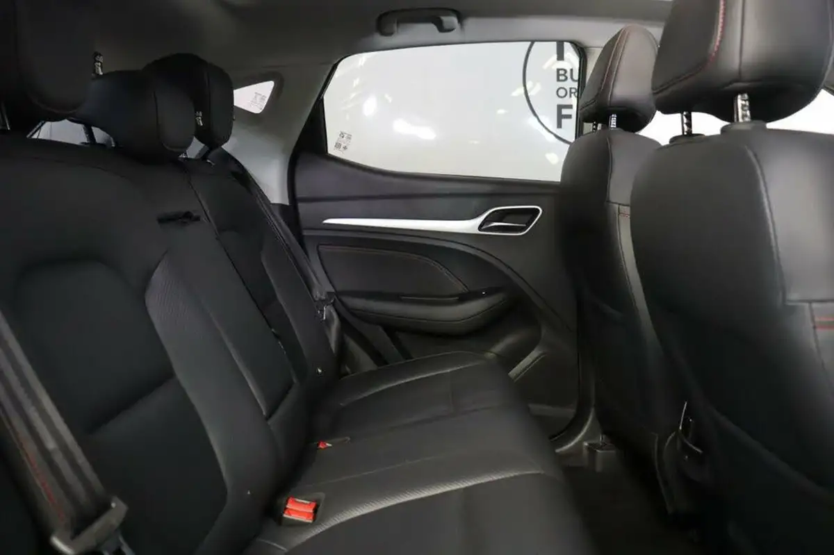 2022-mg-zs-suv-e-trophy-ev-176ps-big-33