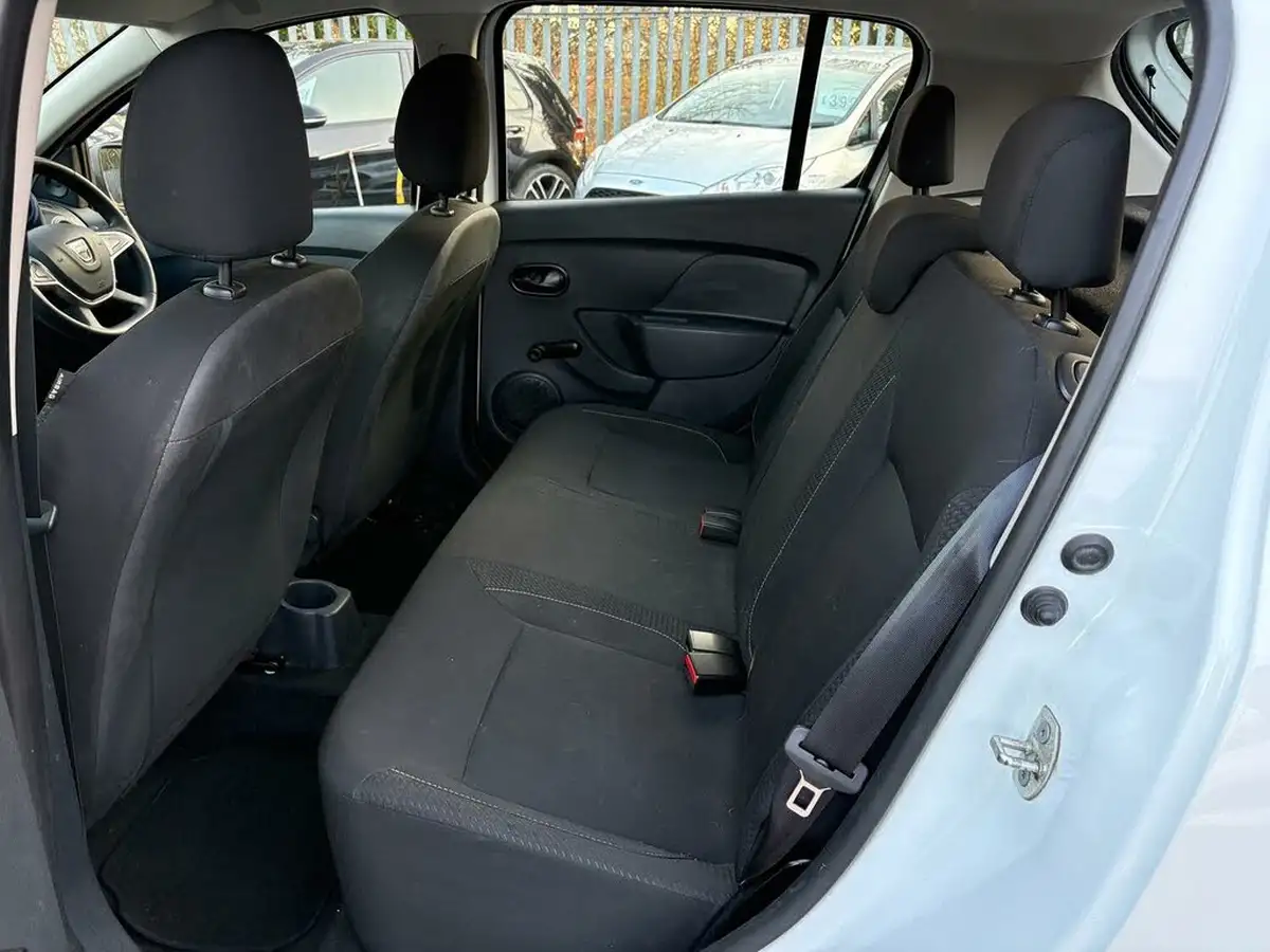 2018-dacia-sandero-10-sce-ambiance-big-15